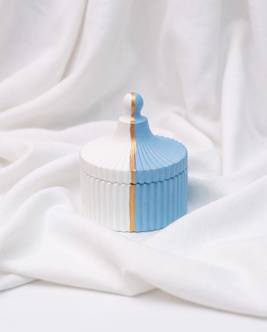 Handcrafted Dual-Tone Rose Candle Set with Matching Jar & Tray