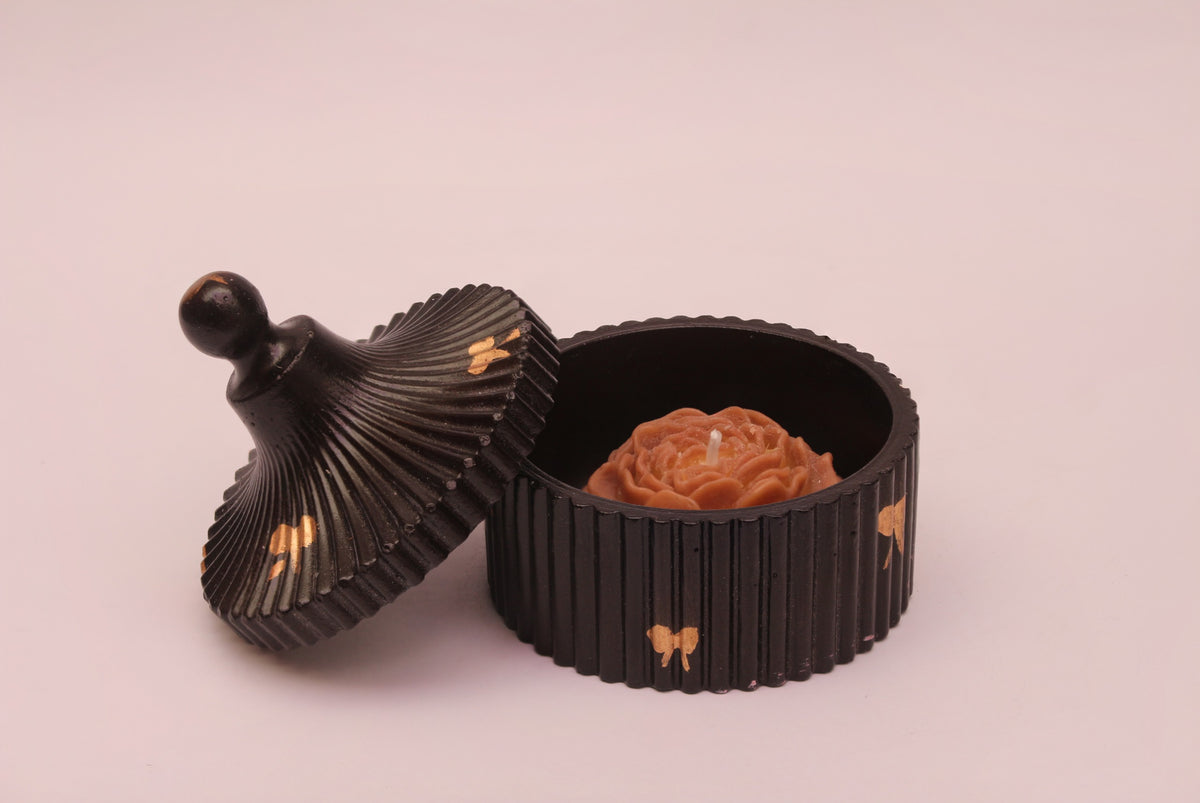Luxury Black Floral Candle